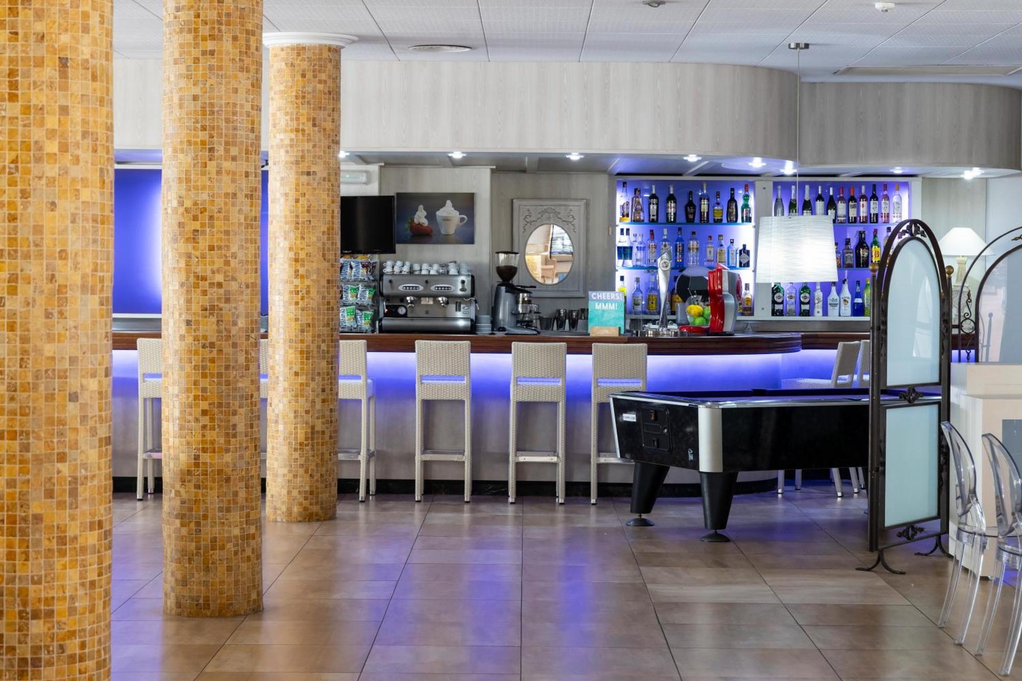 Aparthotel Miami Park Calella Exterior photo
